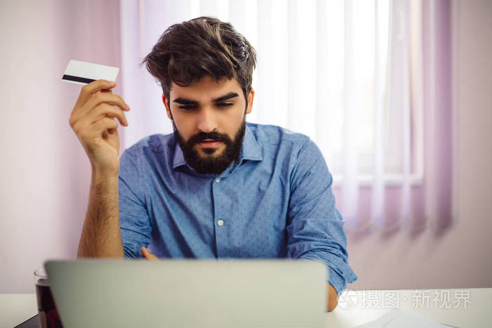 吞噬暗夜 相关产品