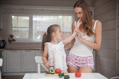 僵尸高校3 相关产品