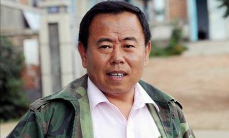 冰山上的来客 相关产品