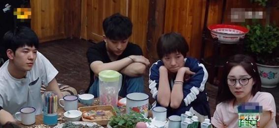 僵尸世界大战 相关产品